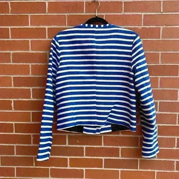 Cute blue and white striped gap jacket - Picture 4 of 8